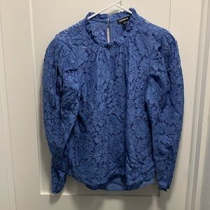 Women’s Express blue floral blouse - size M